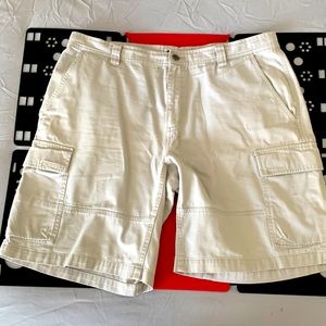 Columbia Men Cargo Shorts L
